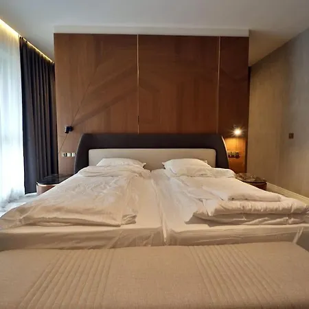 Luxury Seaside View 2br Sts Constantine & Helena Varna