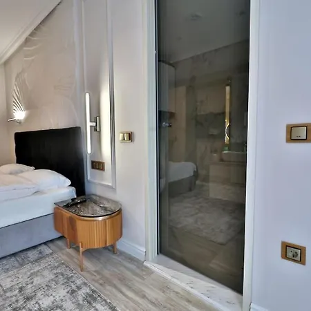 Luxury Seaside View 2br Sts Constantine & Helena Apartmán *