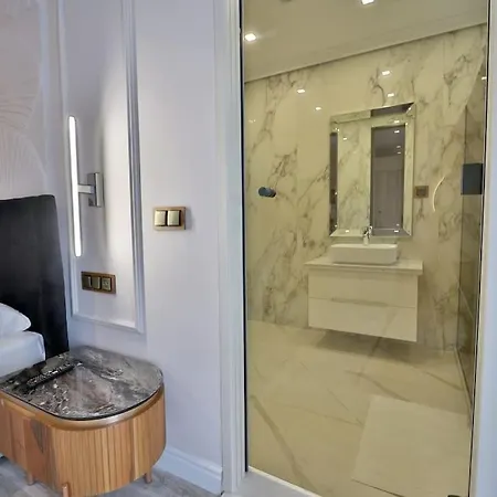 Luxury Seaside View 2br Sts Constantine & Helena Varna